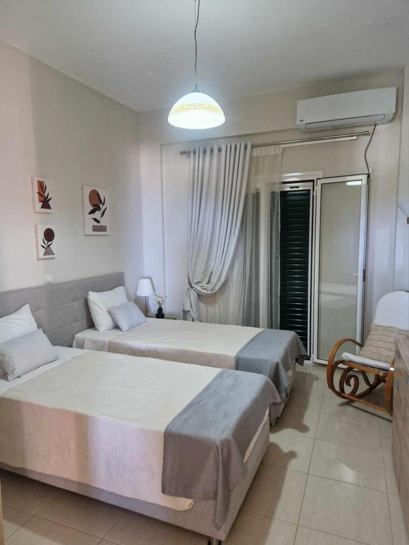 Lovely View Apartments Himarë Dış mekan fotoğraf
