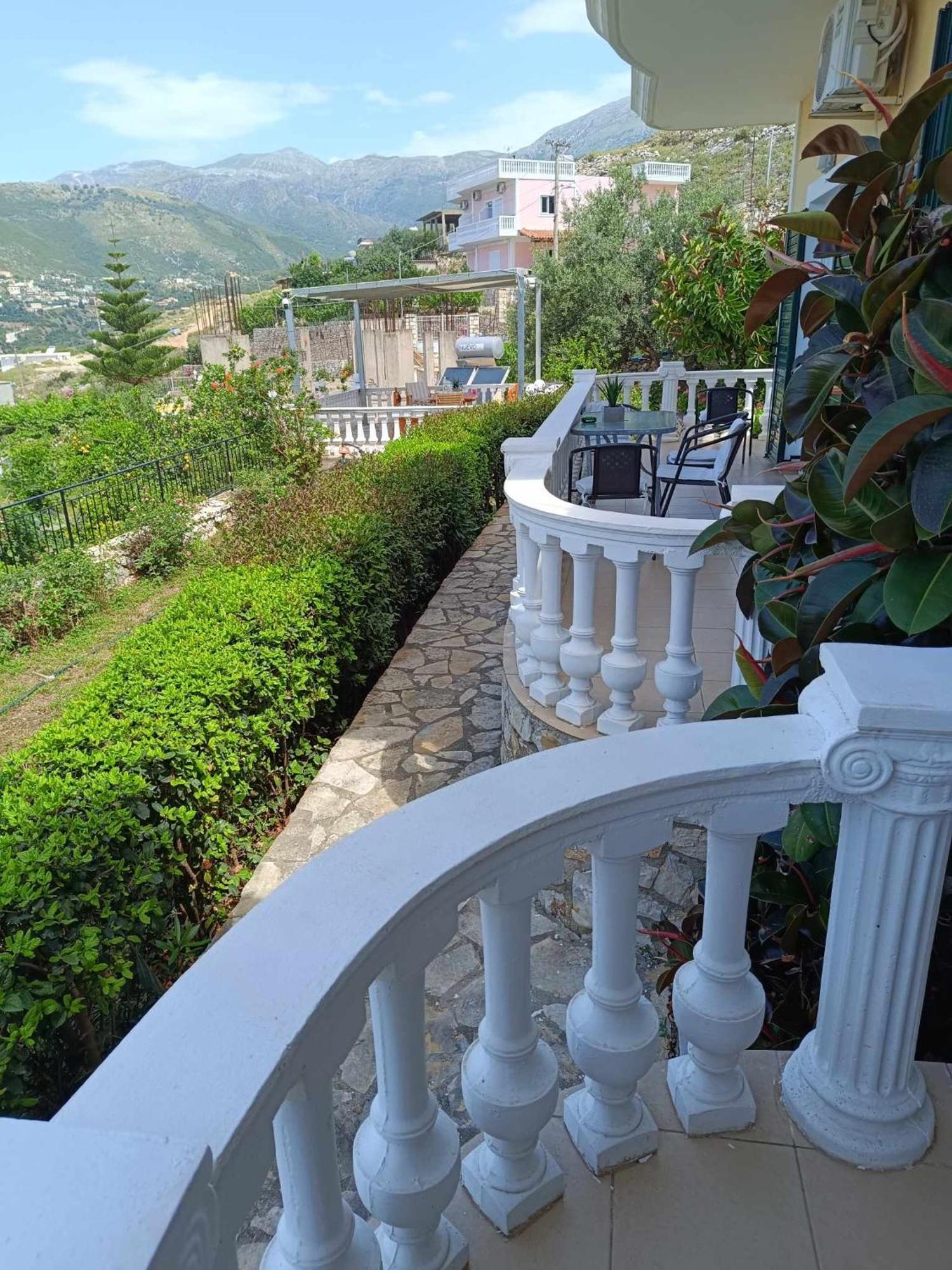 Lovely View Apartments Himarë Dış mekan fotoğraf