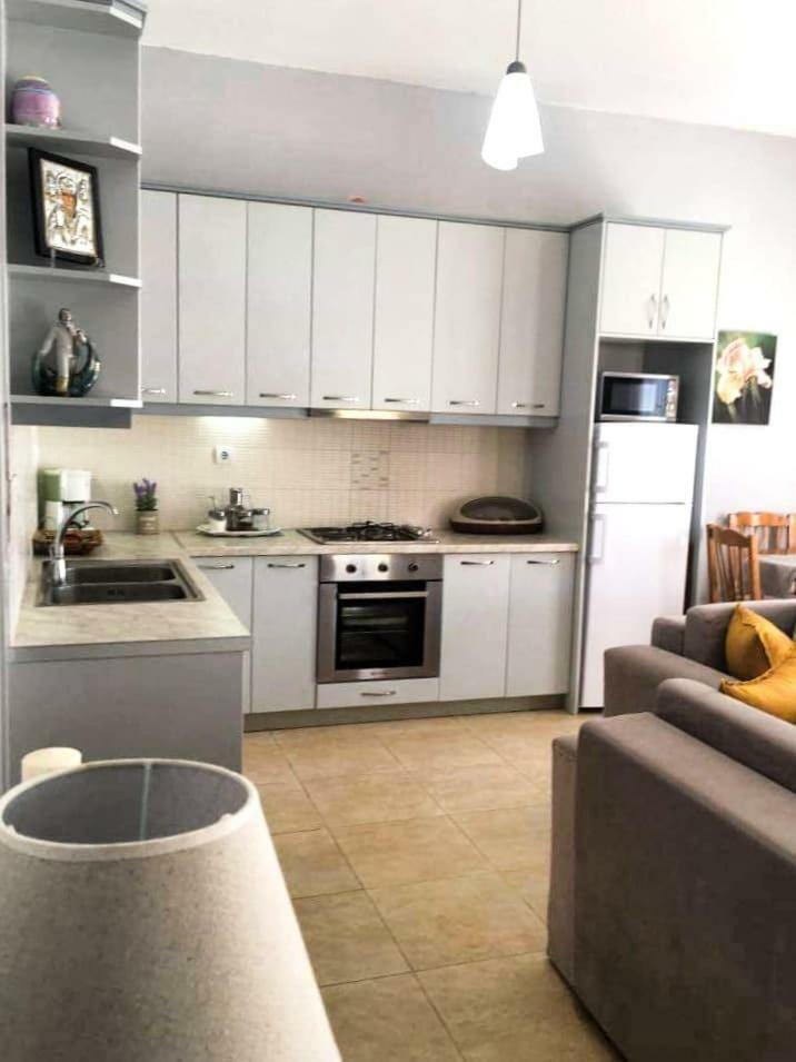 Lovely View Apartments Himarë Dış mekan fotoğraf